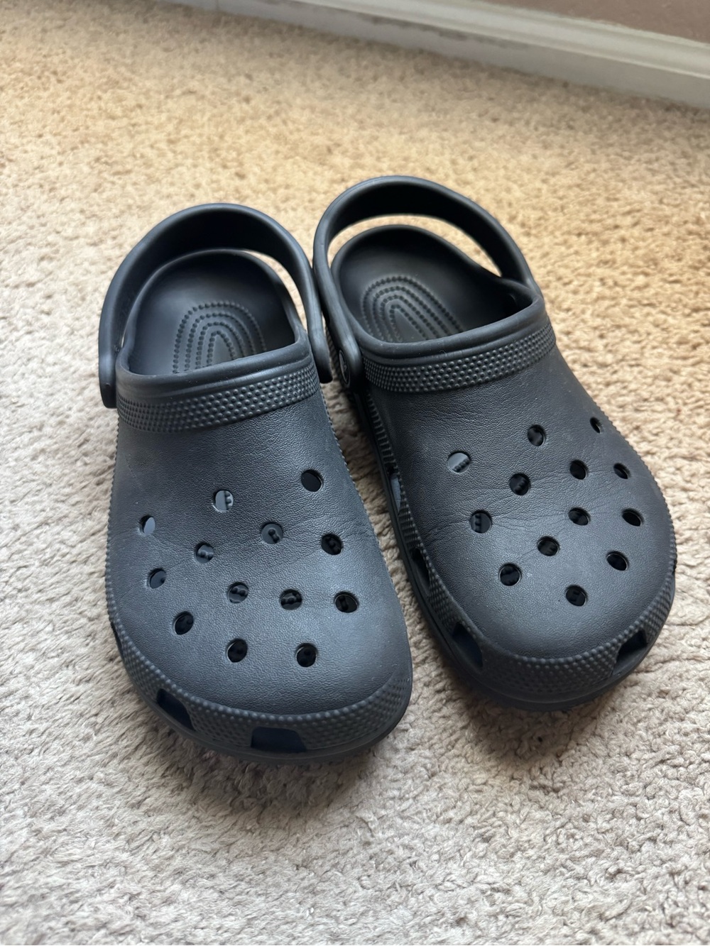 Women’s size 8 Black Crocs